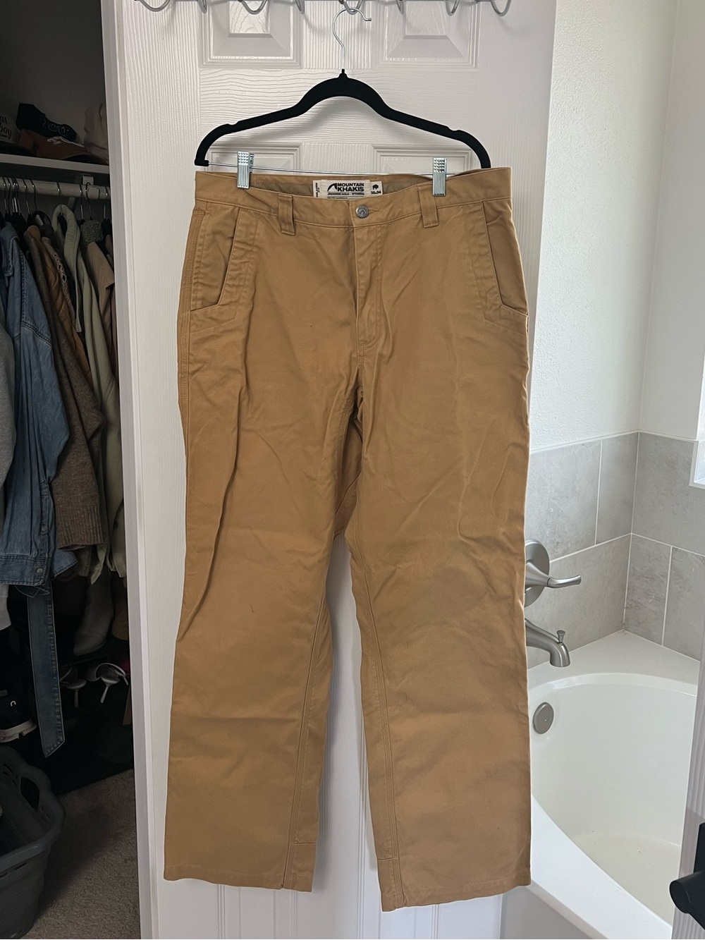 Mountain Khaki Pants